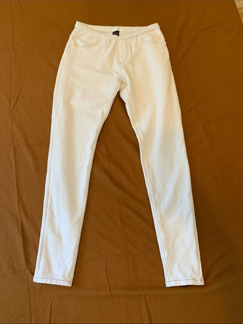 HUE Women’s Small Stretch Cotton Pull On White Skinny Pants Flat Waist